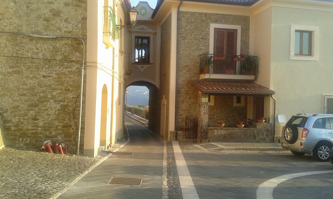 Pozzo Medievale Prignano Cilento Exterior foto