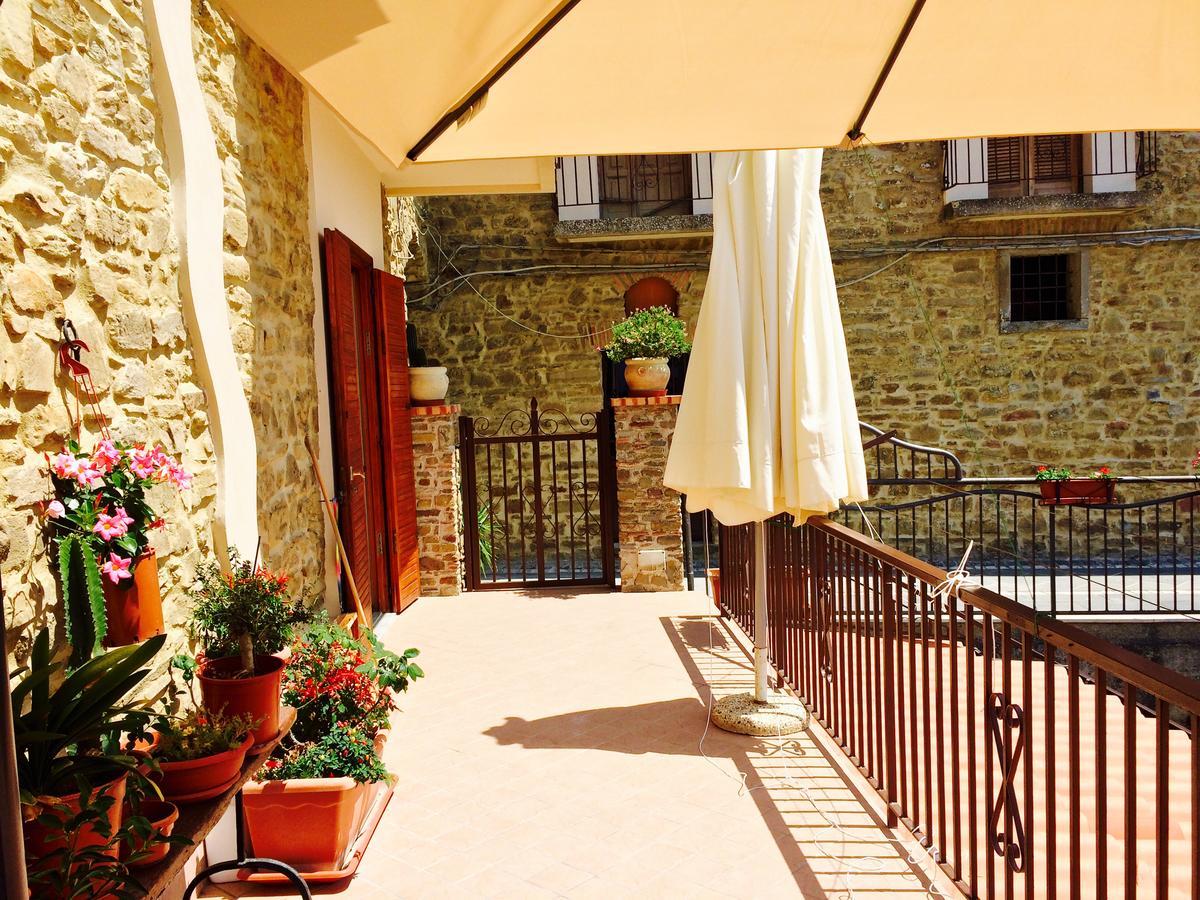 Pozzo Medievale Prignano Cilento Exterior foto