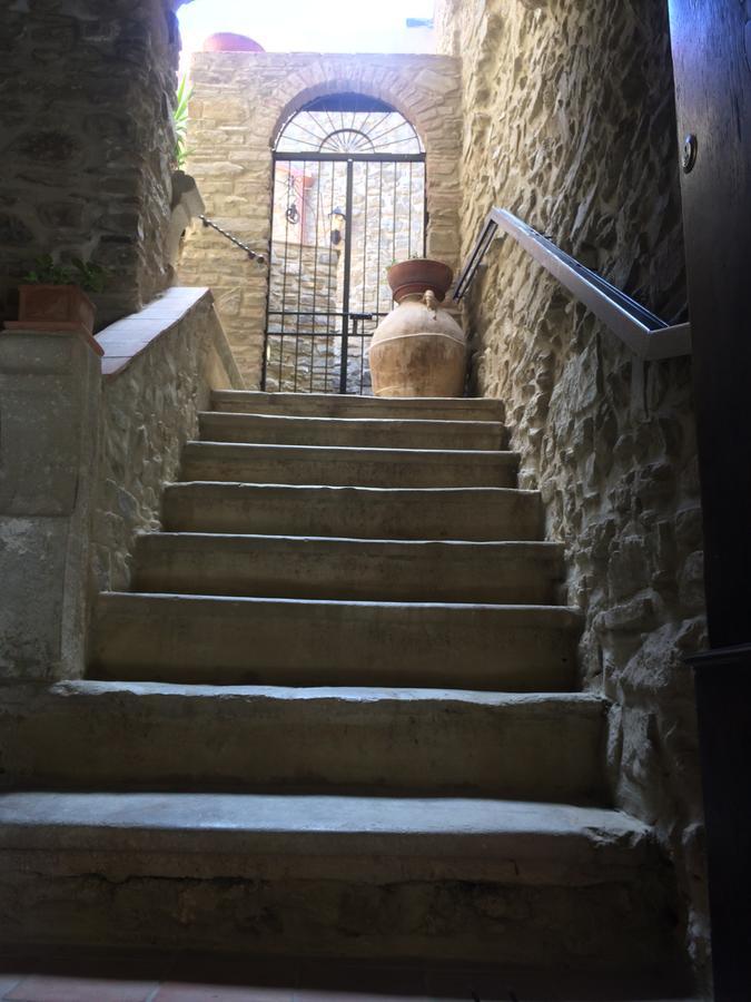 Pozzo Medievale Prignano Cilento Exterior foto